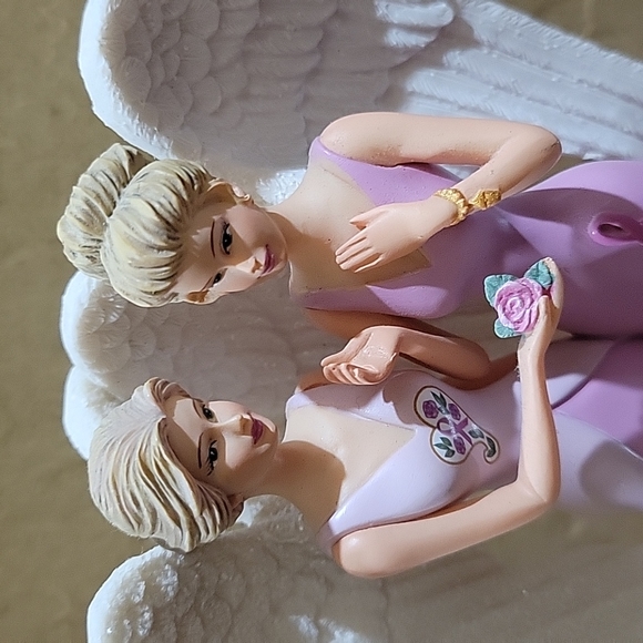 Thomas Kinkade Breast Cancer Awareness Angelic Sisters of Hope Collection - Picture 2 of 12